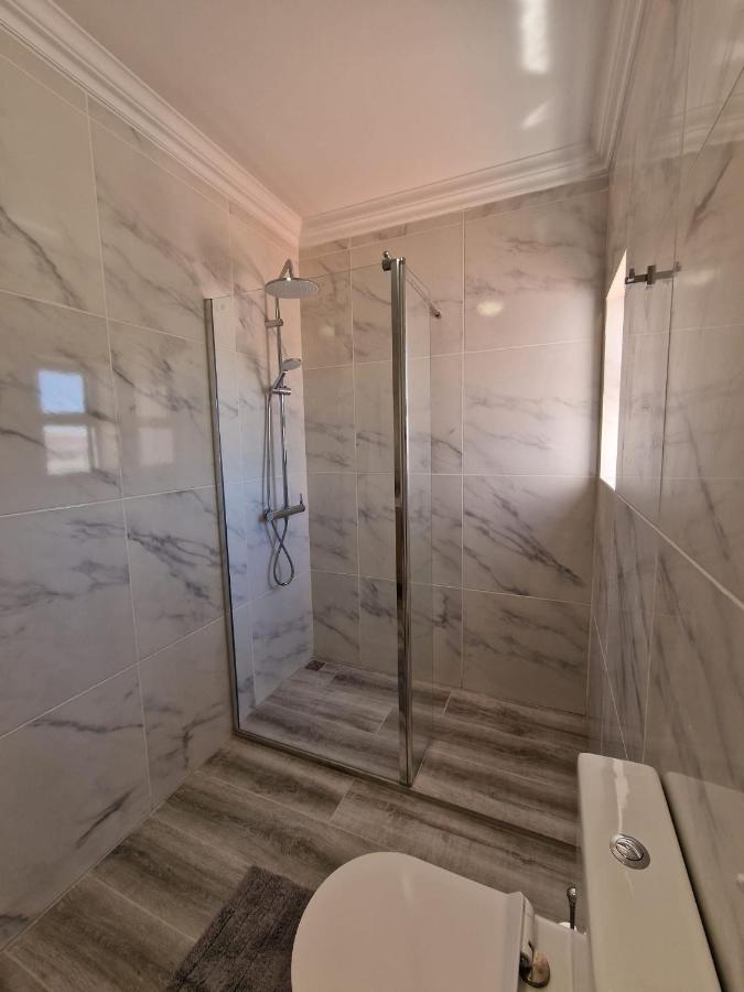 Brand New In Apartment *